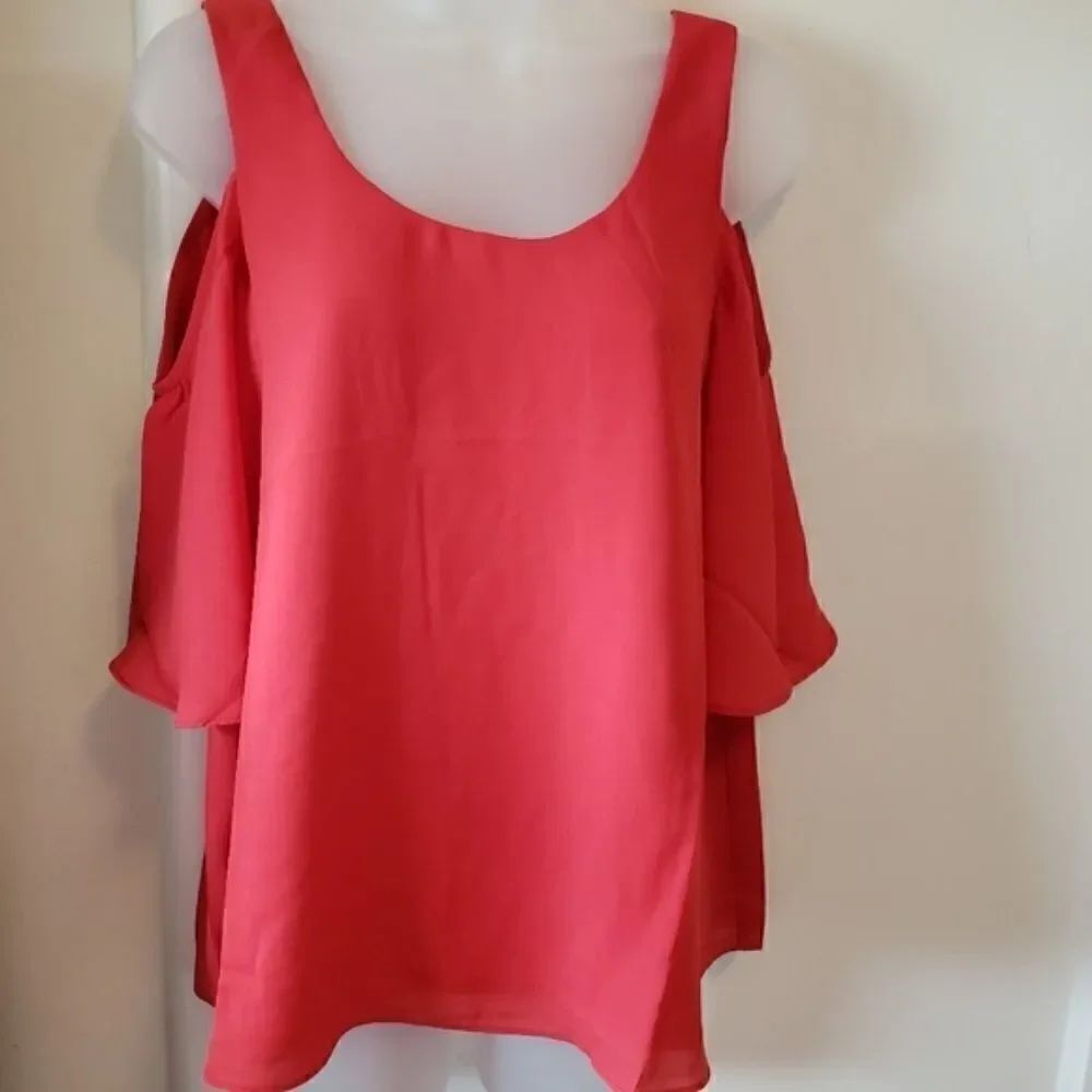 NEW Chelsea 28 cold shoulder blouse Nordstrom